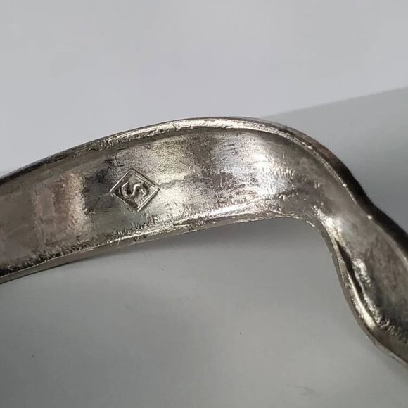 Pewter Snake Reptile Hinge Cuff Bracelet - Picture 6 of 9